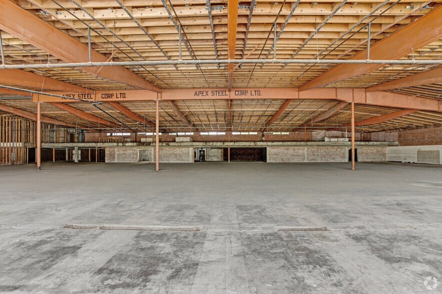 More Photos Of 422 S Azusa Ave, Azusa Unknown For Lease