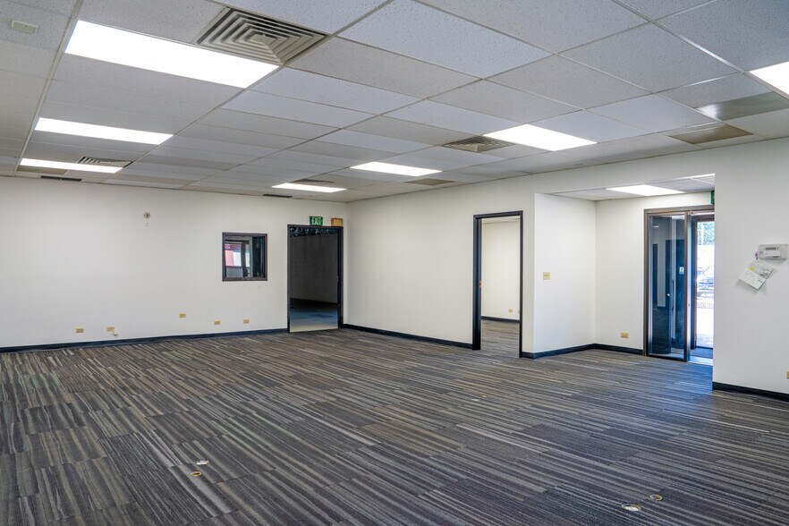 More Photos Of 2737 W 2nd Ave, Denver Warehouse For Lease