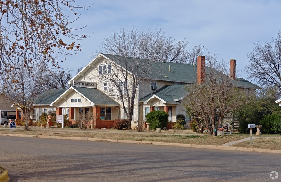 More Photos Of 306 W Aspen Ave, Crosbyton Hotel For Sale