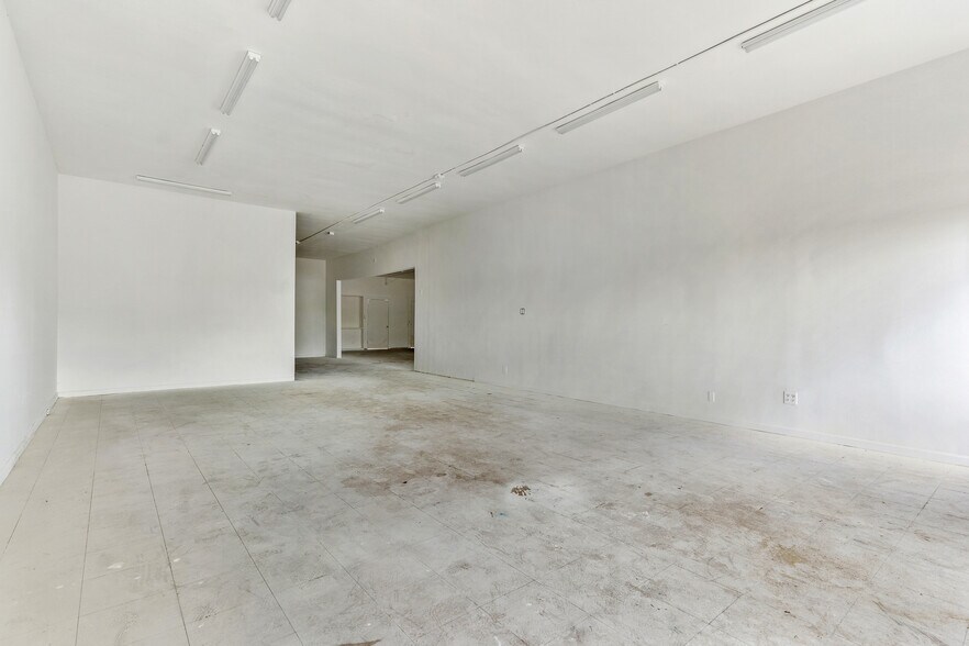 More Photos Of 3015 Artesia Blvd, Torrance Storefront Retail Office For Sale