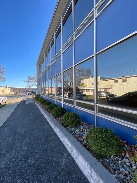 More Photos Of 667 Union Blvd, Allentown Medical For Lease