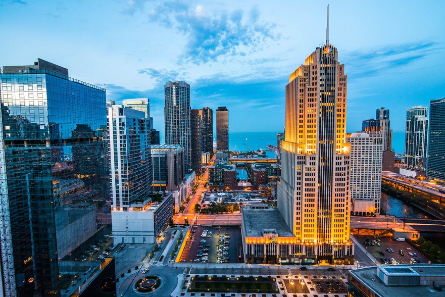 More Photos Of 455 N Cityfront Plaza Dr, Chicago Office For Lease