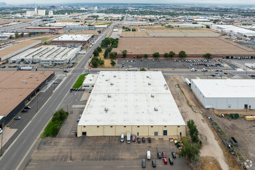 More Photos Of 4800 Dahlia St, Denver Warehouse For Lease