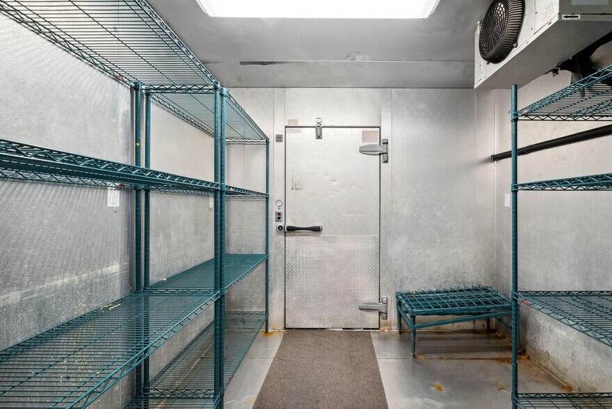 More Photos Of 3011 W Washington St, Stephenville Fast Food For Sale