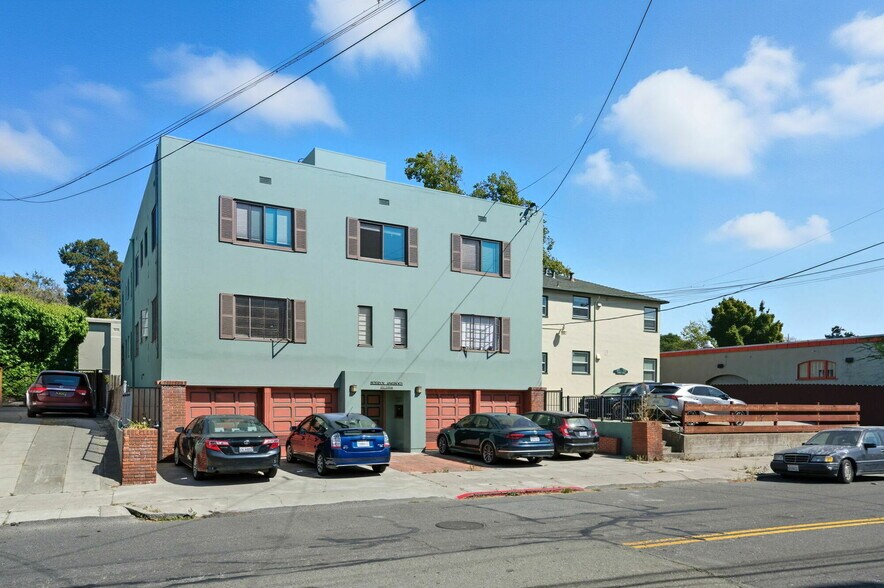 More Photos Of 1919 Curtis St, Berkeley Apartments For Sale