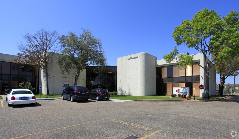 Primary Photo Of 1199 NASA Rd 1, Houston Office For Lease