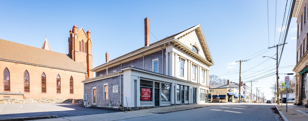 More Photos Of 24 Center St, Fairhaven Storefront For Sale