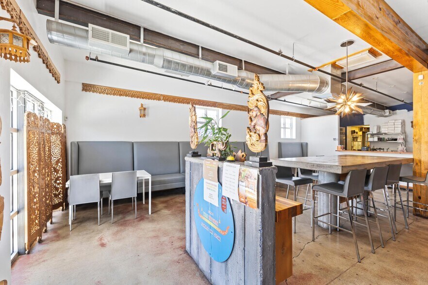 More Photos Of 4500 N 12th St, Phoenix Restaurant For Sale