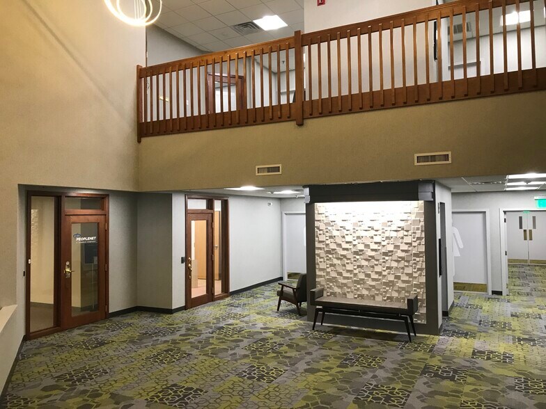 More Photos Of 2 Commerce Dr, Bedford Office For Lease