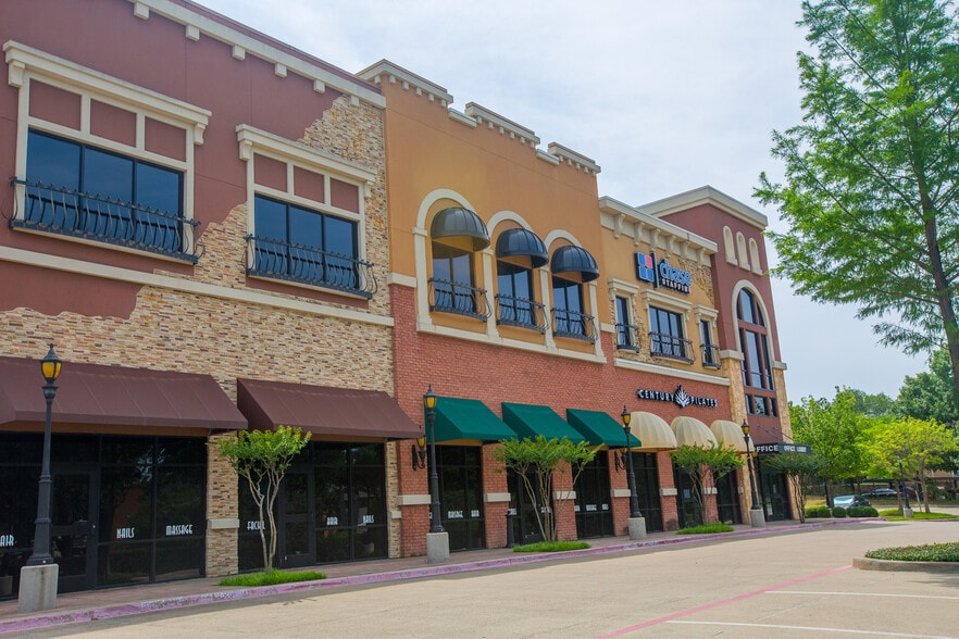 More Photos Of 2500 NE Green Oaks Blvd, Arlington Unknown For Lease