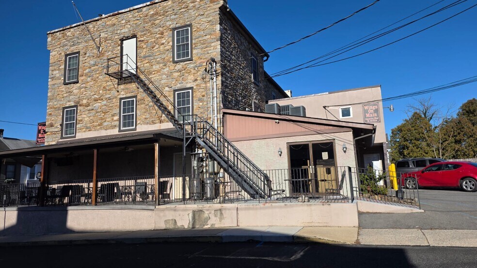 More Photos Of 605 Main St, Hellertown Restaurant For Sale