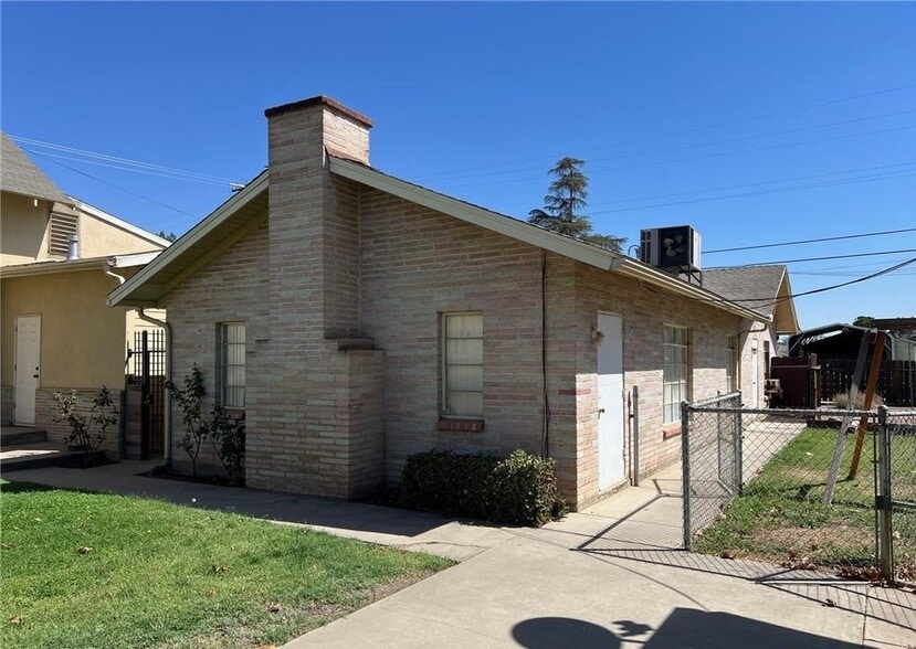 More Photos Of 607 Trinity Ave, Chowchilla Religious Facility For Sale