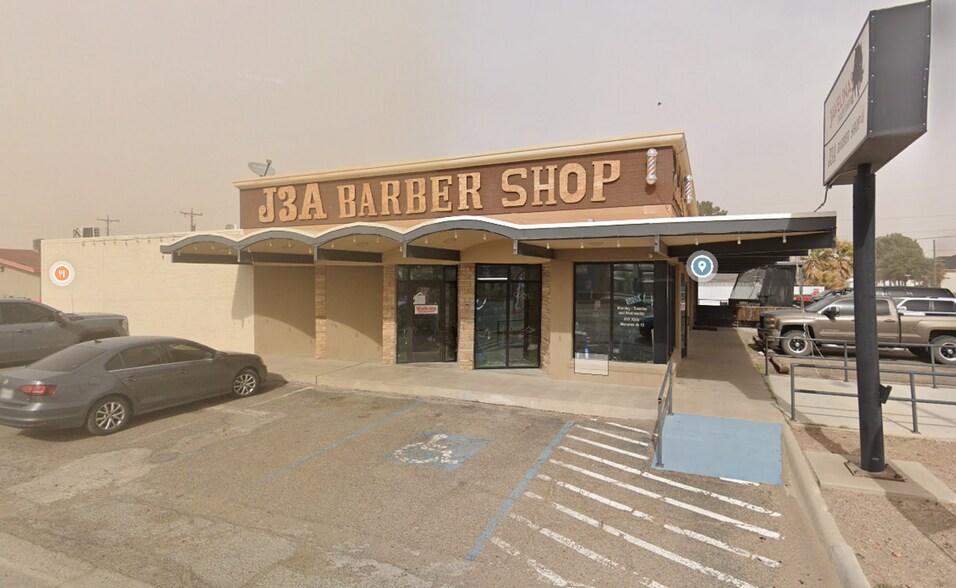 More Photos Of 724 S Eddy St, Pecos Storefront Retail Residential For Lease