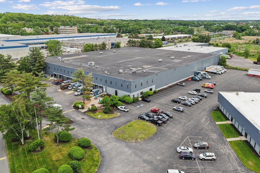 More Photos Of 90 Commerce Way, Woburn Unknown For Lease