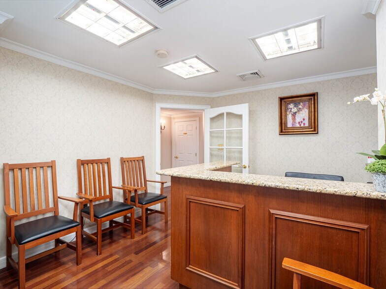 More Photos Of 1035 Park Ave, New York Apartments For Sale