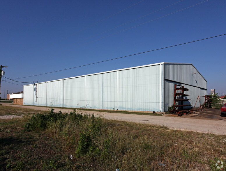 More Photos Of 575 Proffitt st, Midlothian Warehouse For Lease