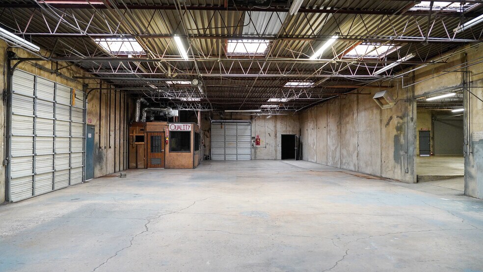 More Photos Of 400 Lipscomb St, Fort Worth Warehouse For Lease