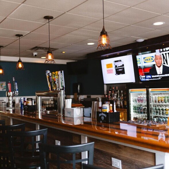 More Photos Of 48 School St, Lincoln Restaurant For Sale