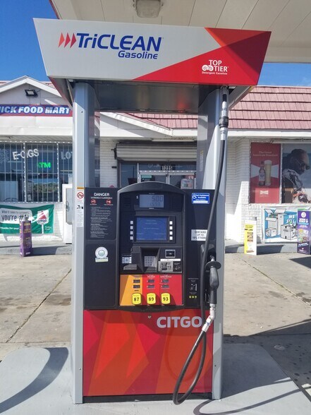 More Photos Of 1225 S 78th St, Tampa Service Station For Sale