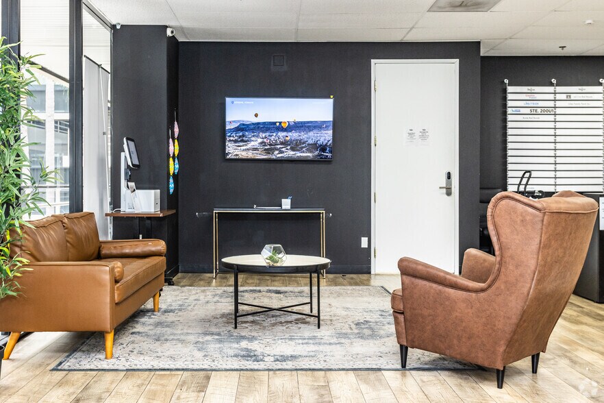 More Photos Of 901 W Civic Center Dr, Santa Ana Office For Sale