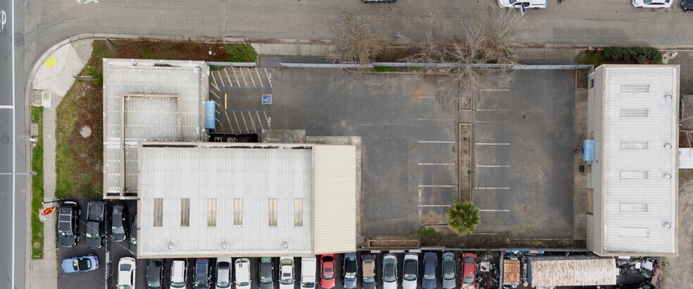 More Photos Of 3218-3220 Santa Rosa Ave, Santa Rosa Service For Lease