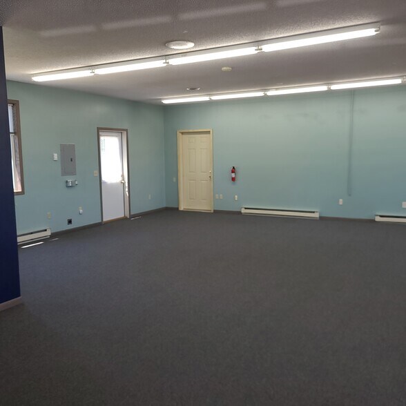 More Photos Of 8265 179th St NW, Clearwater Loft Creative Space For Lease