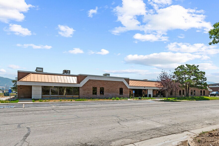 More Photos Of 443-455 W Bearcat Dr, Salt Lake City Office For Lease