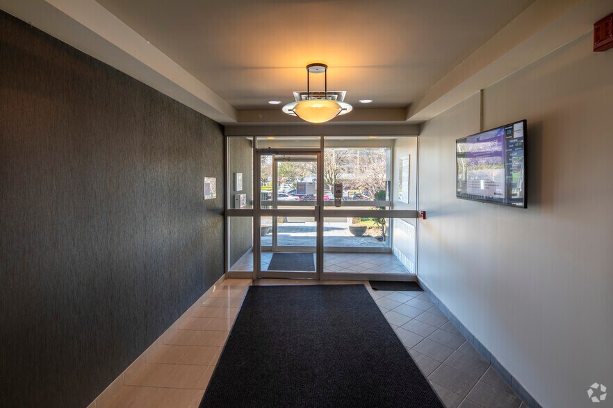 More Photos Of 2171 Avenue Rd, Toronto Office For Lease