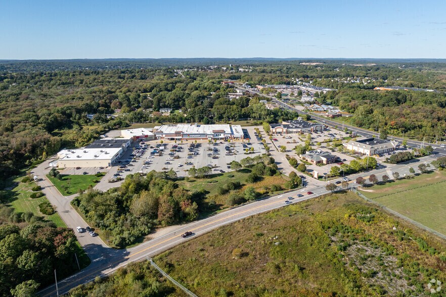 More Photos Of 151 Franklin St, Westerly General Retail For Lease