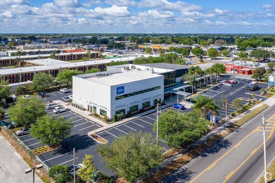 More Photos Of 250 Avenue K SW, Winter Haven Medical For Lease