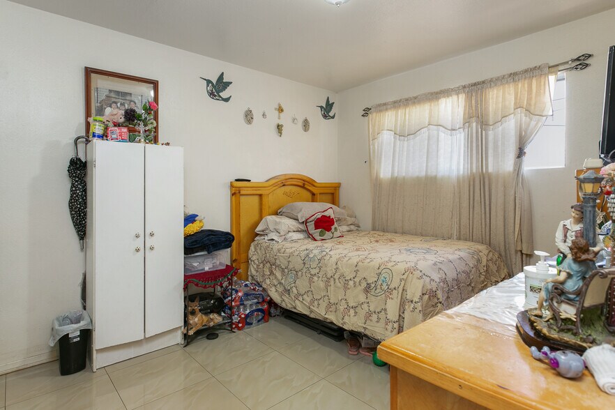 More Photos Of 541 N Summit Ave, Pasadena Apartments For Sale