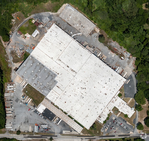 More Photos Of 1335 Rockdale Industrial Blvd NW, Conyers Light Manufacturing For Lease