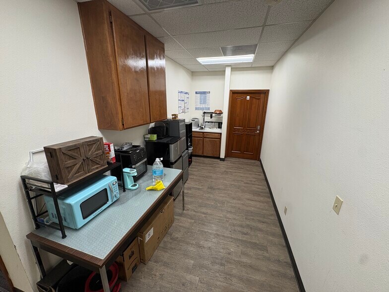 More Photos Of 13967 Campo Rd, Jamul Office For Lease