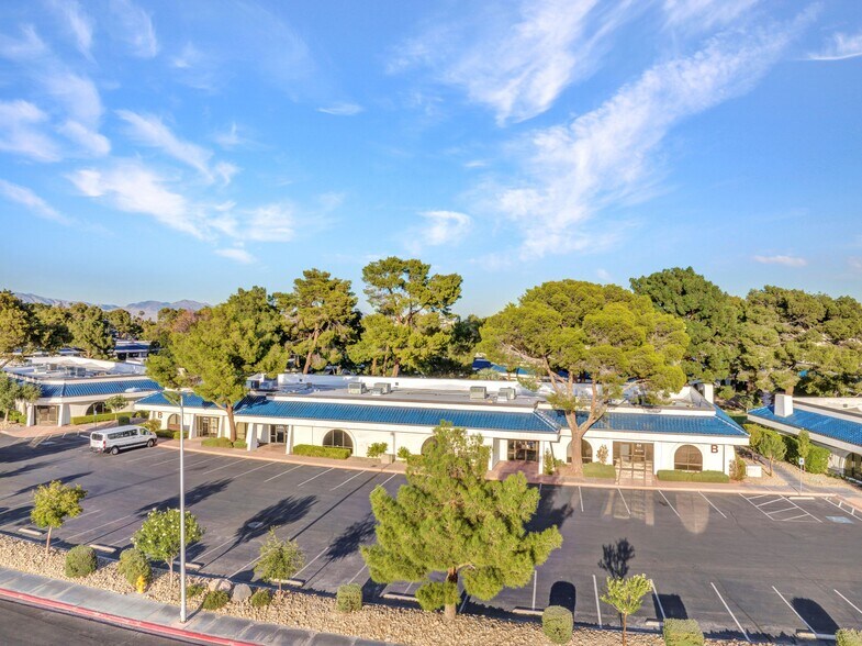 More Photos Of 801 S Rancho Dr, Las Vegas Office For Lease