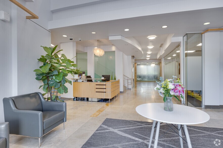 More Photos Of 14362 N Frank Lloyd Wright Blvd, Scottsdale Unknown For Lease