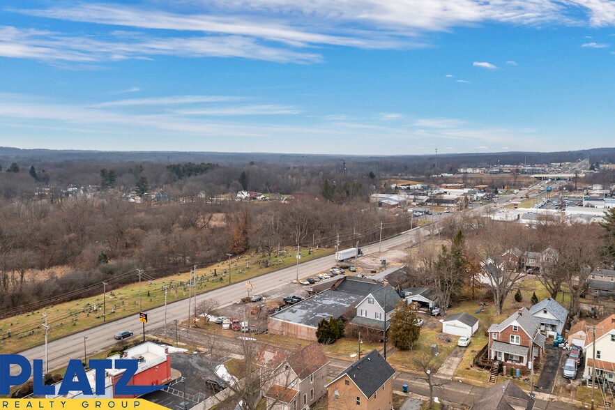 More Photos Of 917 N Main St, Hubbard Auto Repair For Sale