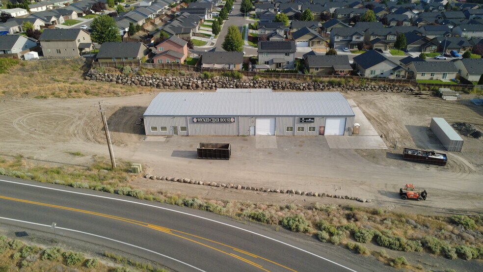 More Photos Of 9312 W 10th Ave, Kennewick Warehouse For Lease