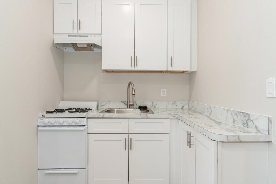 More Photos Of 40 Beacon Ave, Jersey City Apartments For Sale