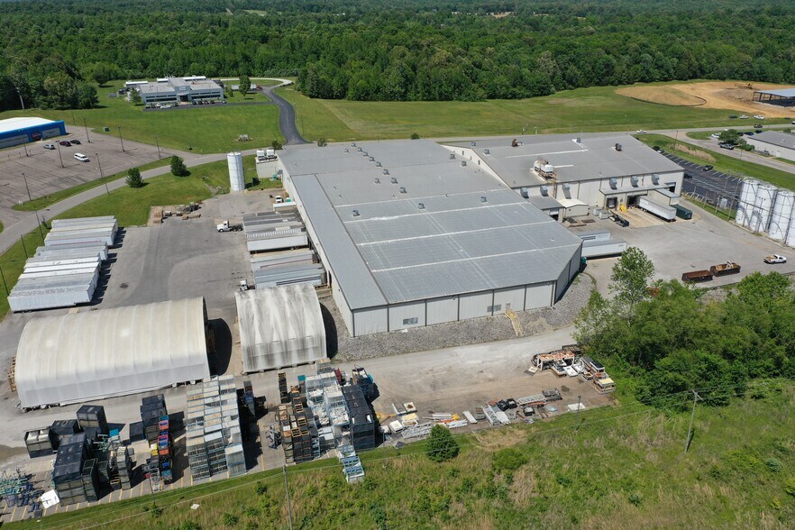 More Photos Of 850 Industrial Rd, Madisonville Manufacturing For Lease