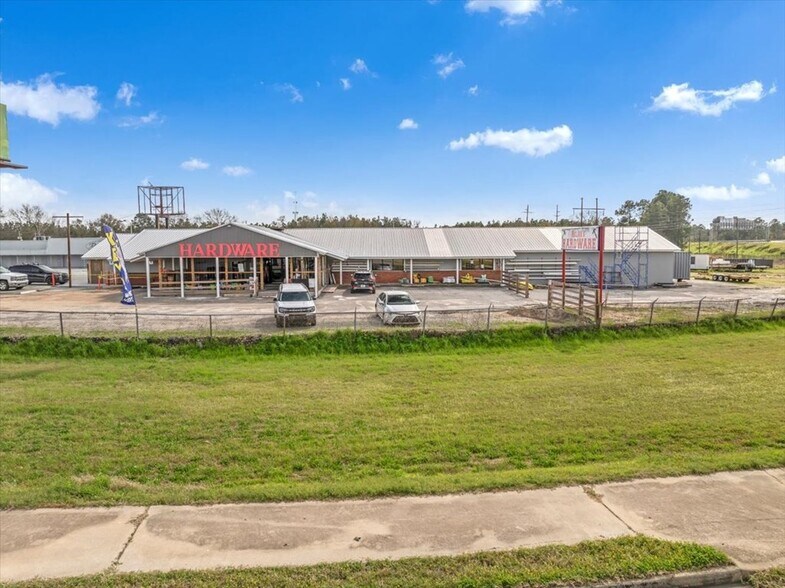 More Photos Of 1600 E Oglethorpe Blvd, Albany Freestanding For Sale