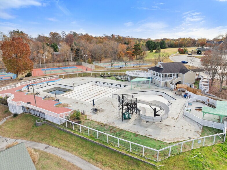 More Photos Of 1903 Adams Farm Pky, Greensboro Sports And Entertainment For Sale