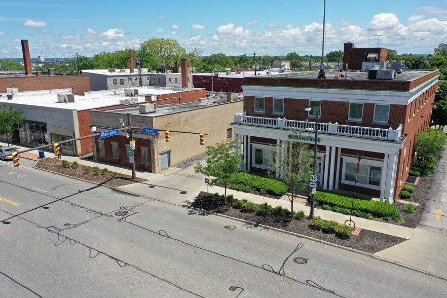 More Photos Of 4209-4221 Pearl Rd, Cleveland General Retail For Lease