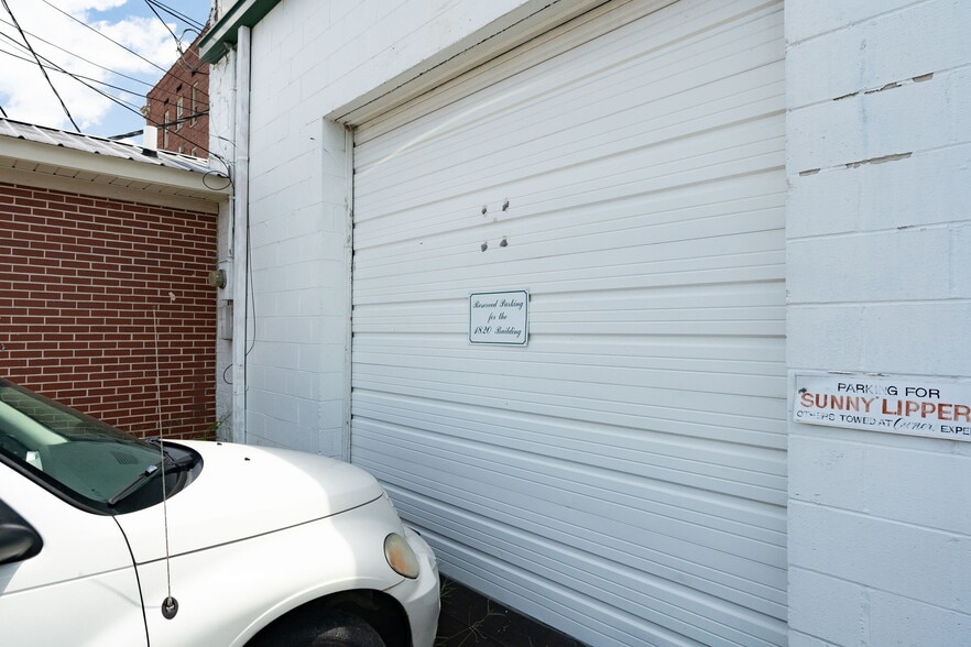 More Photos Of 1820 3rd Ave N, Bessemer Office For Sale