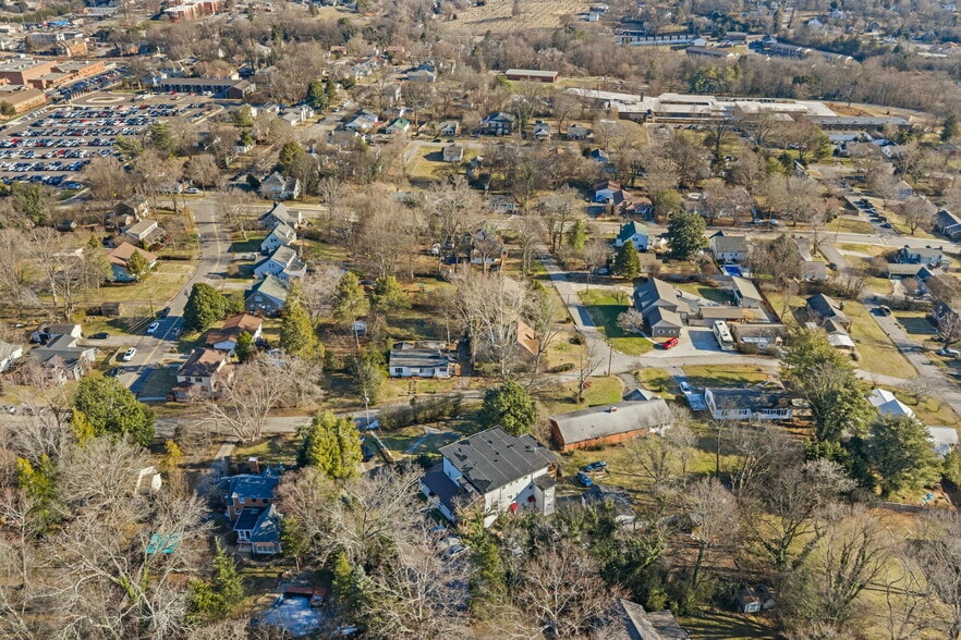 More Photos Of 301 S Magnolia St, Maryville Apartments For Sale