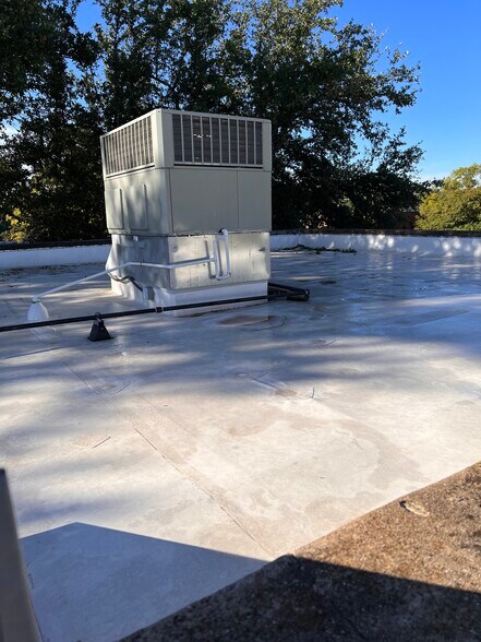 More Photos Of 189 Historic Town Sq, Lancaster Medical For Sale