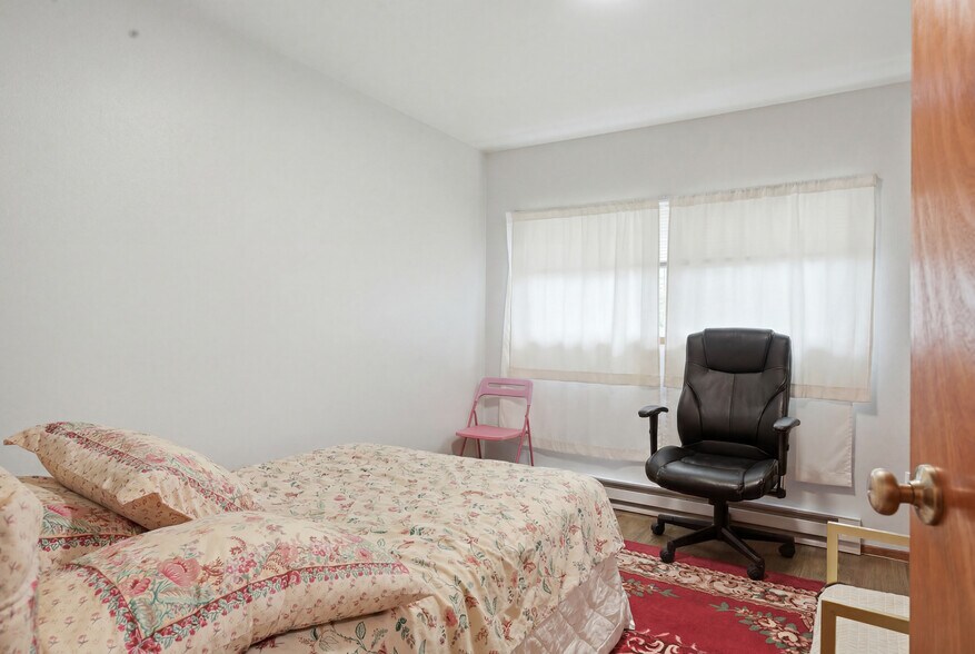 More Photos Of 4803 S Henderson St, Seattle Apartments For Sale