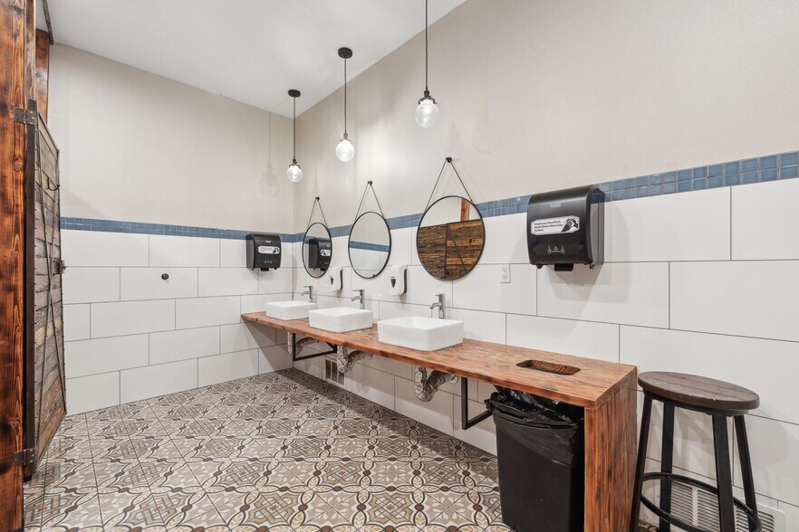 More Photos Of 212 2nd St, Isleton General Retail For Sale