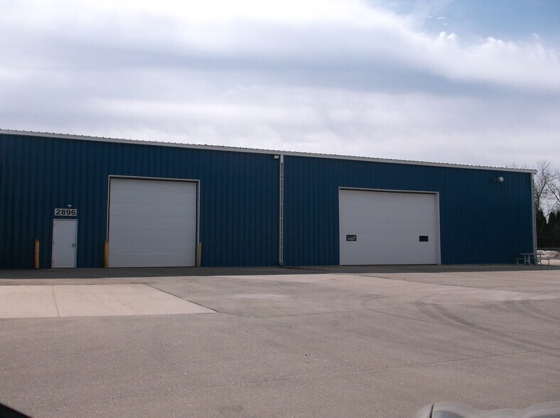 More Photos Of 2896 Vinland St, Oshkosh Industrial For Sale