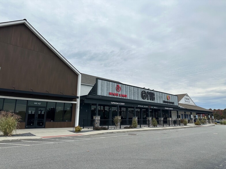 More Photos Of 71-101 Carver Rd, Plymouth Unknown For Lease