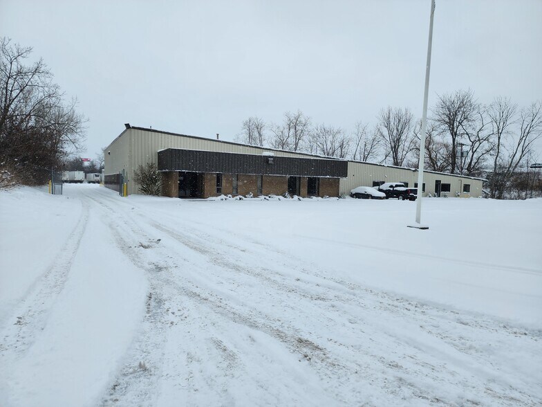 More Photos Of 500 Trolley Blvd, Rochester Manufacturing For Sale